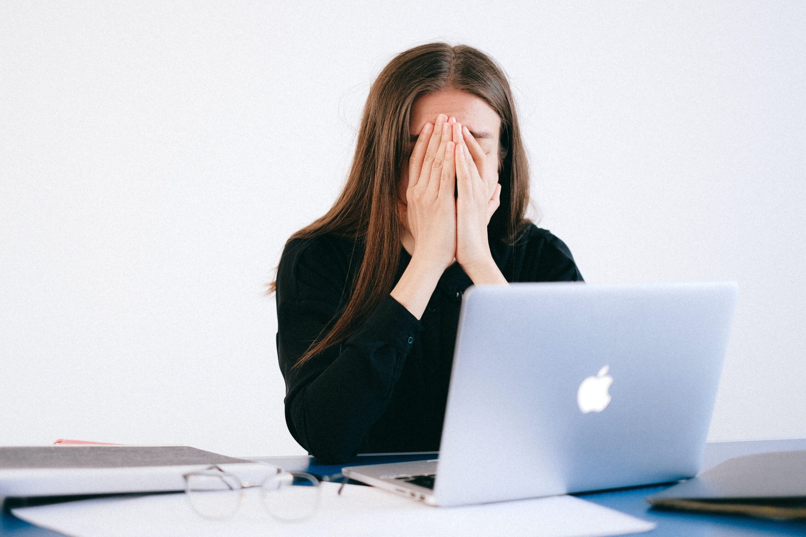 Las represalias en las denuncias de irregularidades 9 pexels anna shvets 4226215 scaled